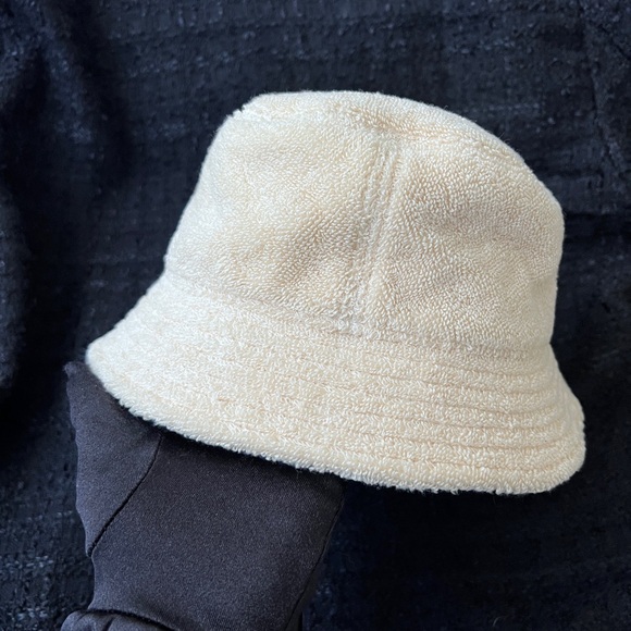 Auth Chanel CC Logo Terry Cloth Beige Bucket Hat Sz.M - Picture 4 of 8